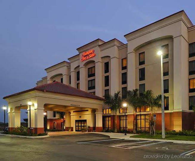 Hampton Inn & Suites Fort Myers Estero Exterior foto